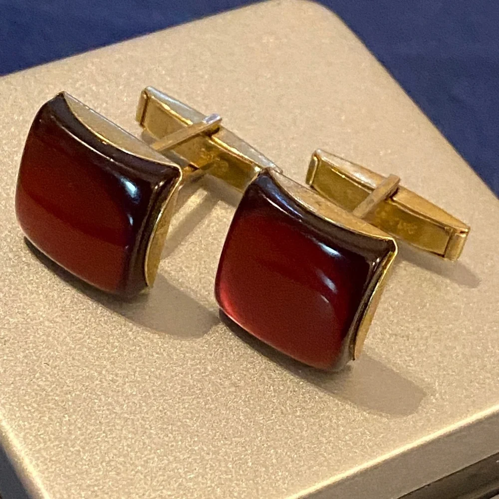 Sophisticated Vintage Gold and Red Cufflinks